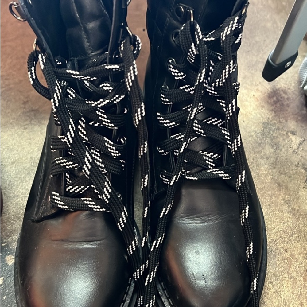 Black Leather women M gemi combat boots like new size 38